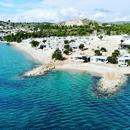 Buqez 4 Villa *