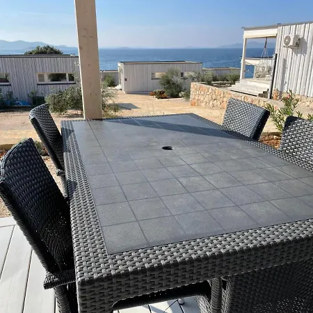 Villa Buqez 4 *